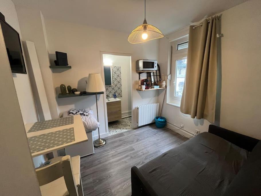 Апартаменты Petit Studio Cosy Орлеан Экстерьер фото